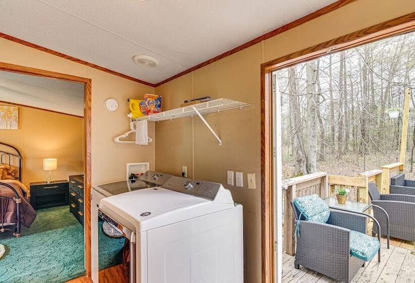 Nancy Cabin W/ Fire Pit Near Lake Cumberland!