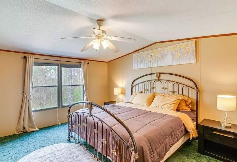 Nancy Cabin W/ Fire Pit Near Lake Cumberland!