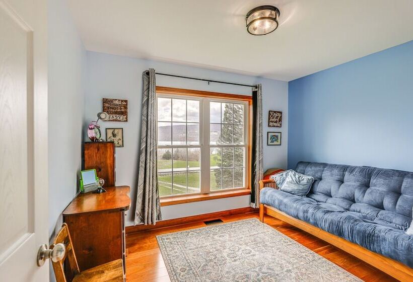 Views Of Canandaigua Lake: Middlesex Retreat!