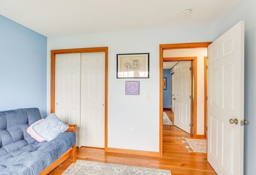 Views Of Canandaigua Lake: Middlesex Retreat!