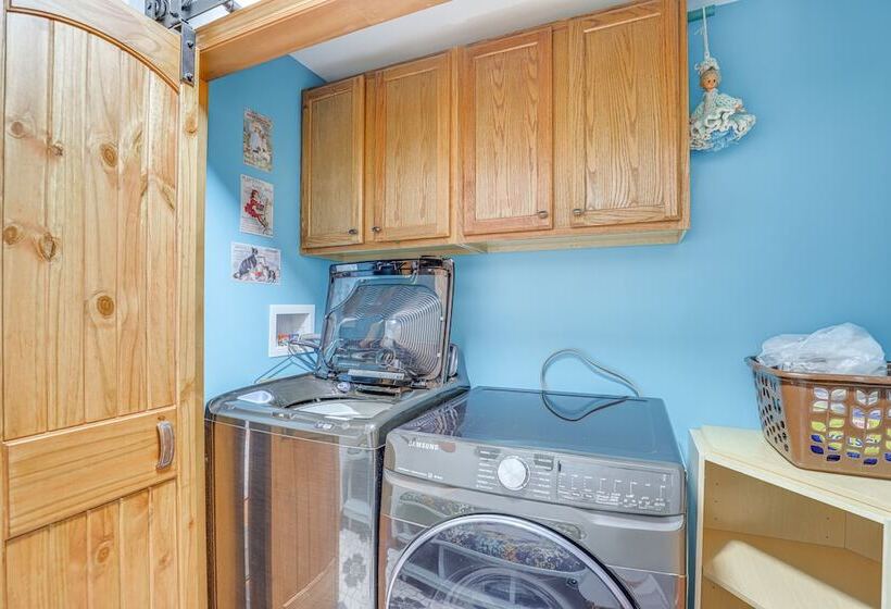 Views Of Canandaigua Lake: Middlesex Retreat!