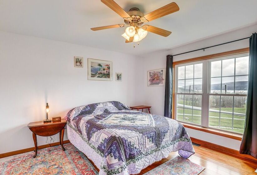 Views Of Canandaigua Lake: Middlesex Retreat!