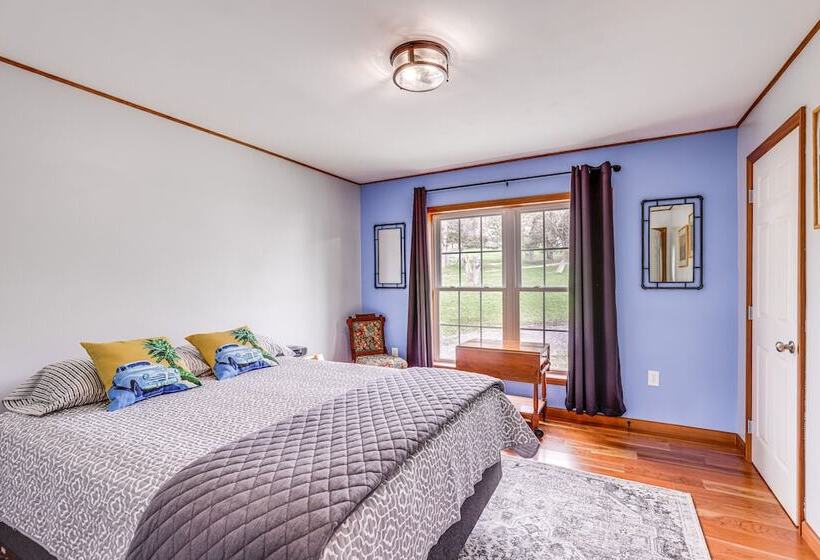 Views Of Canandaigua Lake: Middlesex Retreat!