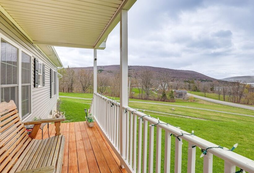 Views Of Canandaigua Lake: Middlesex Retreat!