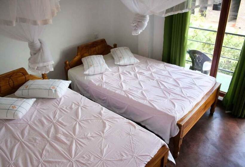 Pensione Elegant Home Stay