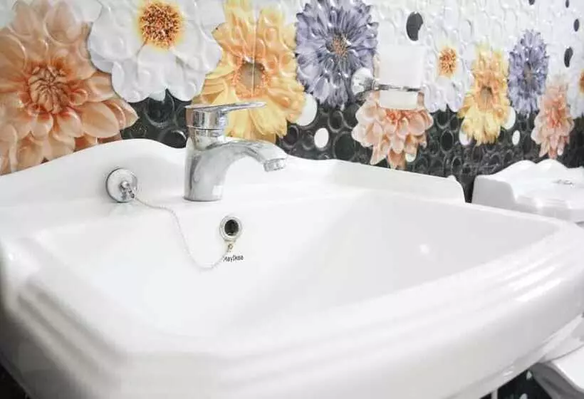 ペンション Elegant Home Stay