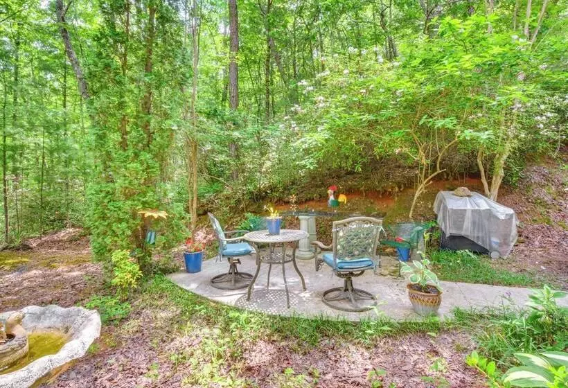 Rustic Cabin W/ Porches: 8 Mi To Tallulah Gorge!