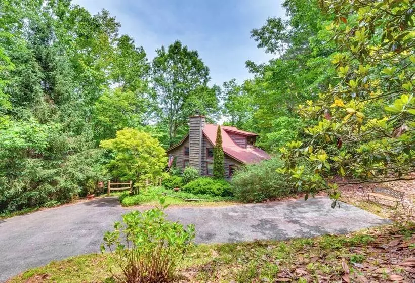 Rustic Cabin W/ Porches: 8 Mi To Tallulah Gorge!