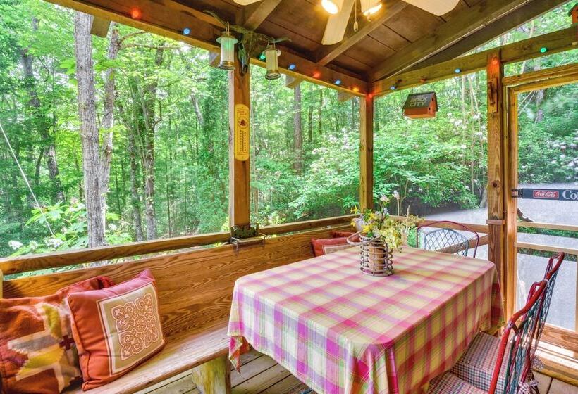 Rustic Cabin W/ Porches: 8 Mi To Tallulah Gorge!