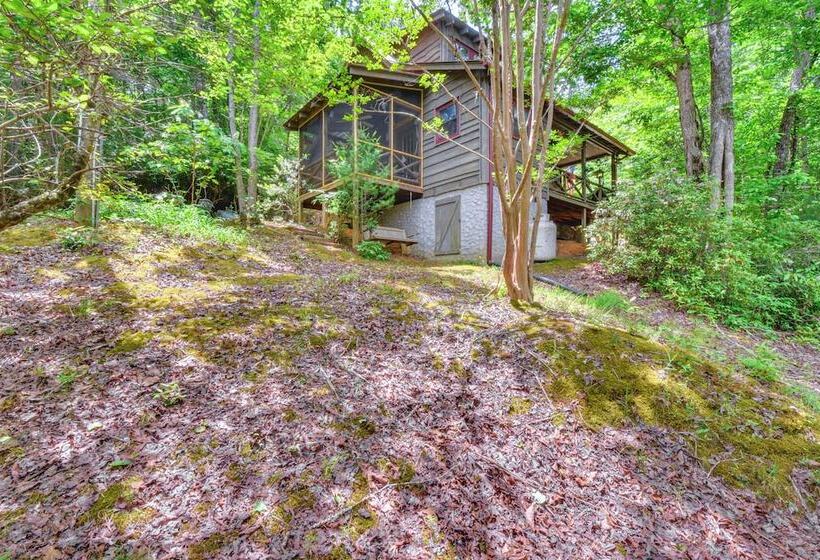 Rustic Cabin W/ Porches: 8 Mi To Tallulah Gorge!