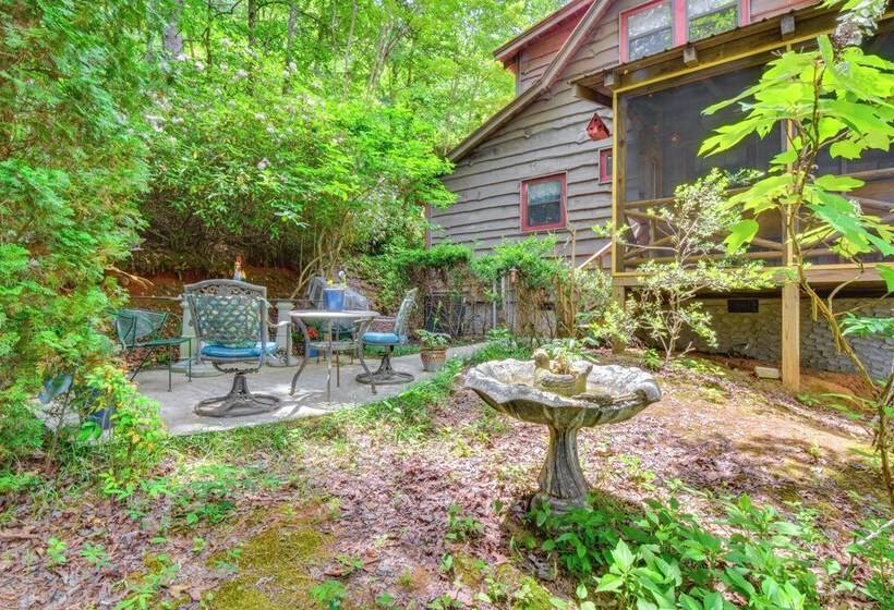 Rustic Cabin W/ Porches: 8 Mi To Tallulah Gorge!