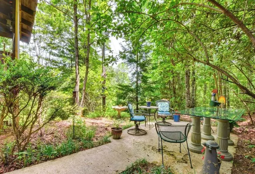 Rustic Cabin W/ Porches: 8 Mi To Tallulah Gorge!