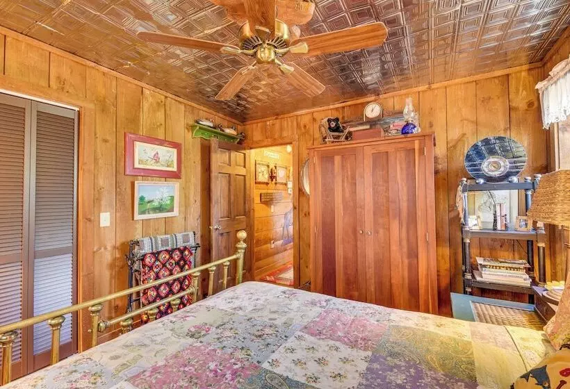 Rustic Cabin W/ Porches: 8 Mi To Tallulah Gorge!