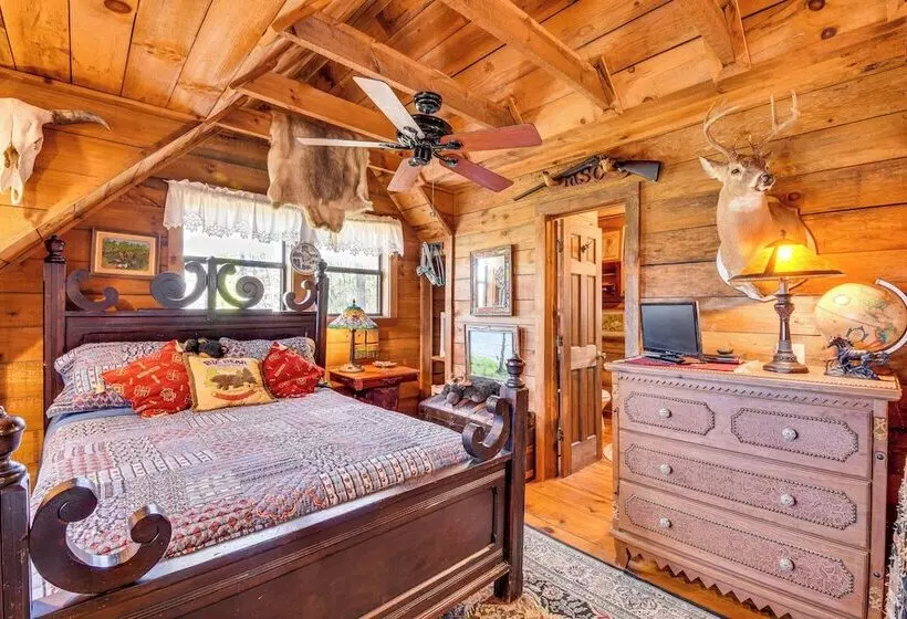 Rustic Cabin W/ Porches: 8 Mi To Tallulah Gorge!