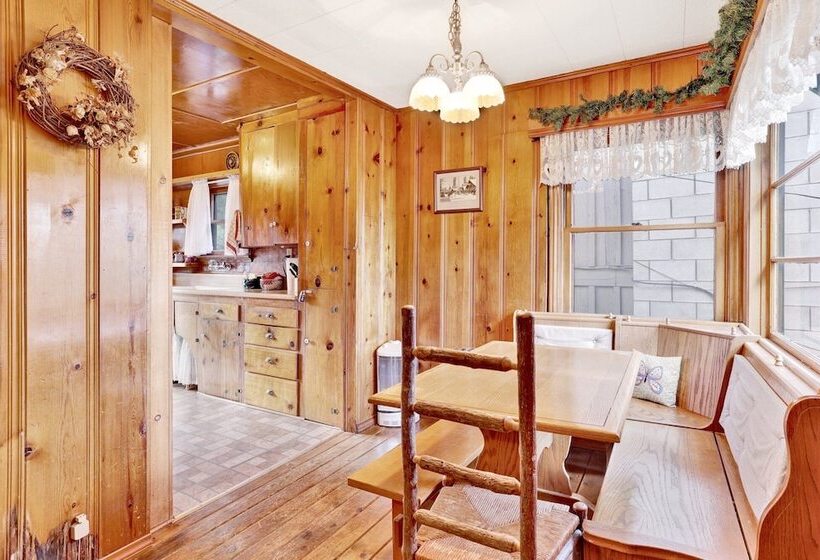 Temple Lake Views #2298