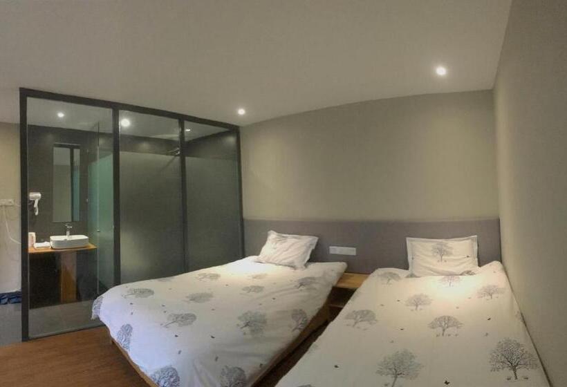 Fengma Feiyang Hostel