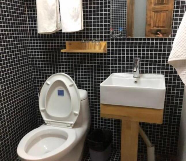 Fengma Feiyang Hostel