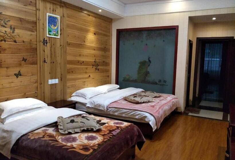 호텔 Emeishan Moon Bay