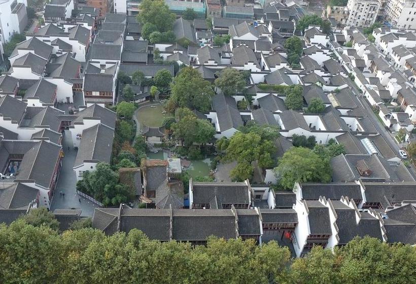 Liusu Hostel Jinling Branch