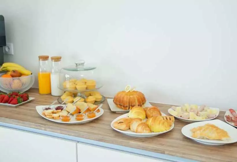 Aamiaismajoitus (B&B) Refúgio Da Garça