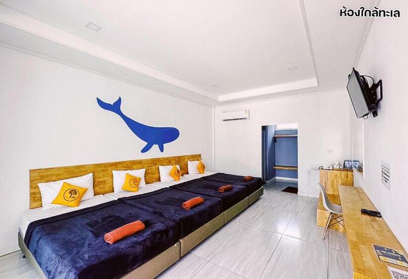 בית מלון כפרי The Toy Beach Resort Rayong