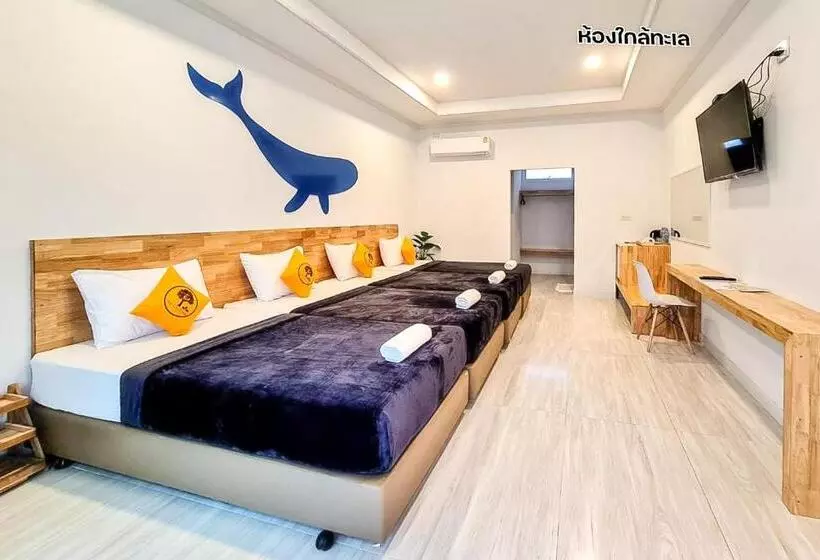 ホテル The Toy Beach Resort Rayong