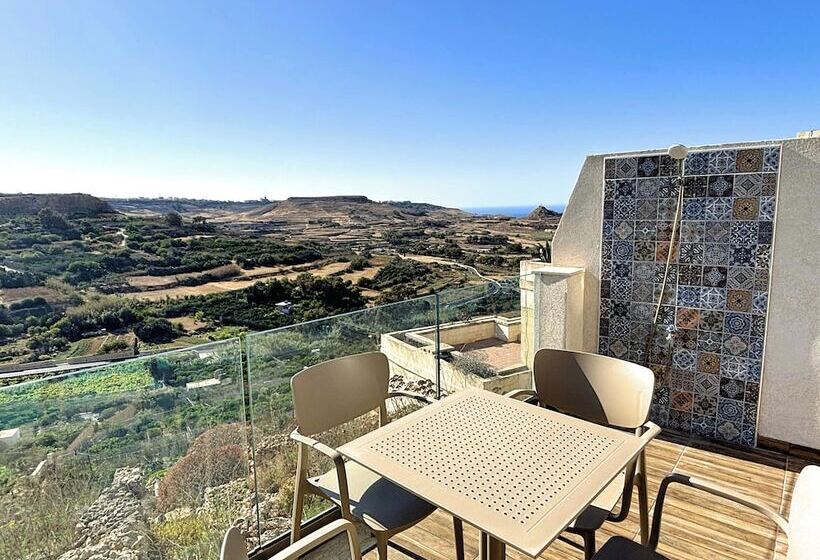 پانسیون All Nations Duplex With Pool