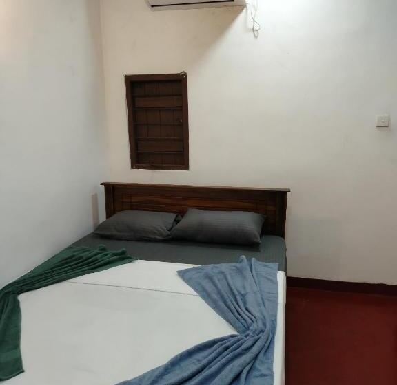 膳宿费 Ocean Oasis Restaurant And Rooms