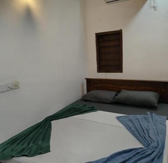 膳宿费 Ocean Oasis Restaurant And Rooms