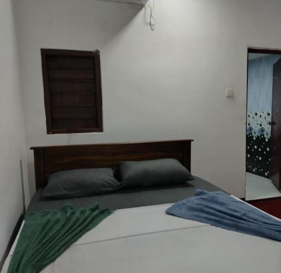 膳宿费 Ocean Oasis Restaurant And Rooms