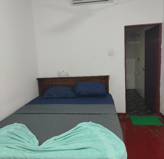 膳宿费 Ocean Oasis Restaurant And Rooms