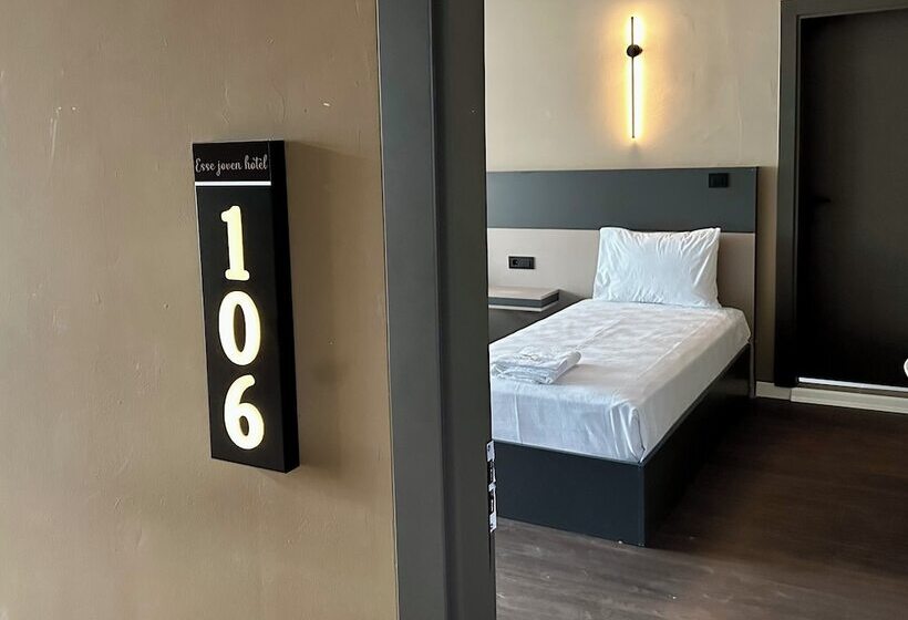 Hotel Esse Joven