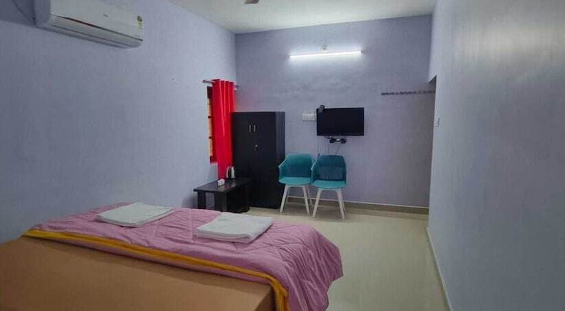 Hotel Coastal Grand Yelagiri