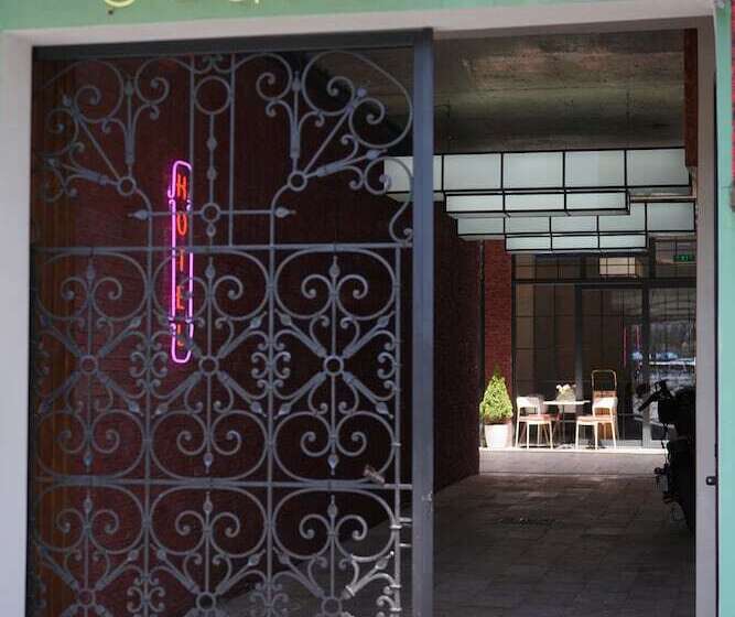 Station 22 Hotel სასტუმრო სადგური 22