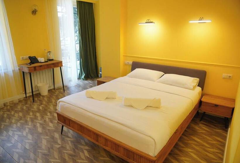 Station 22 Hotel სასტუმრო სადგური 22