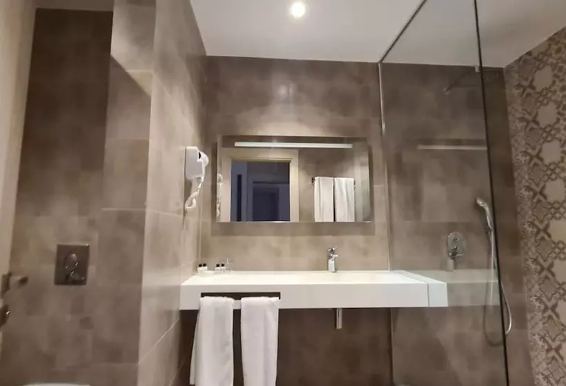 هتل Hôtel Ben Aouda & Spa