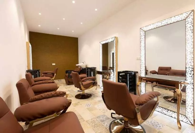 هتل Hôtel Ben Aouda & Spa