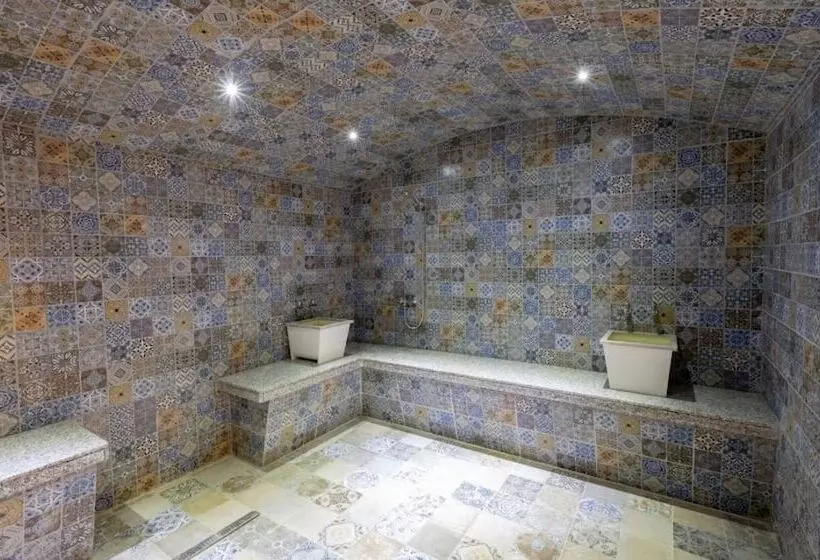 هتل Hôtel Ben Aouda & Spa