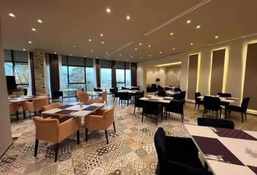 هتل Hôtel Ben Aouda & Spa