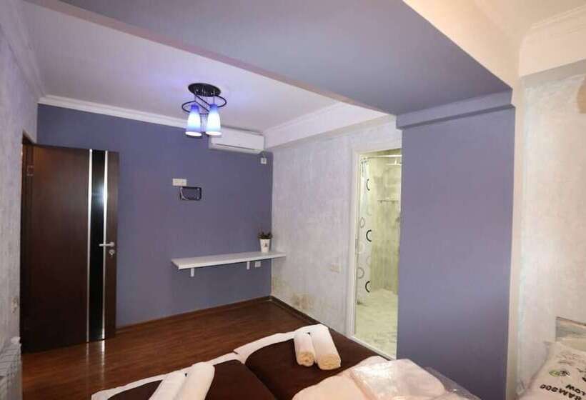 هاستل Mkhitaryan S Guest House