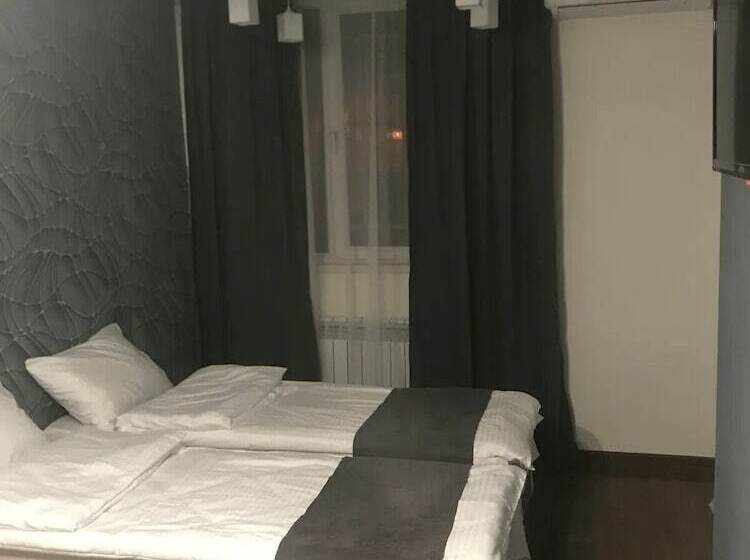 هاستل Mkhitaryan S Guest House