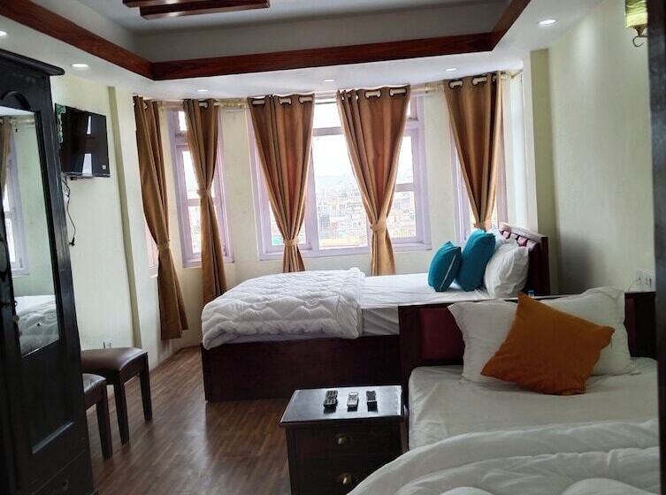 هتل Charming Durbar