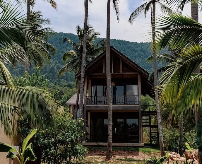 هتل Jm Casavilla Retreat Phu Quoc