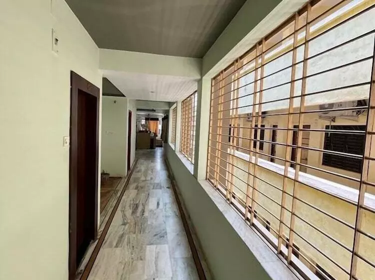 ホテル Pushpa Inn