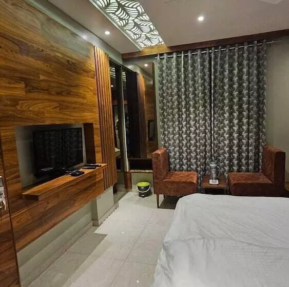 ホテル Pushpa Inn