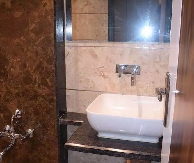 ホテル Pushpa Inn