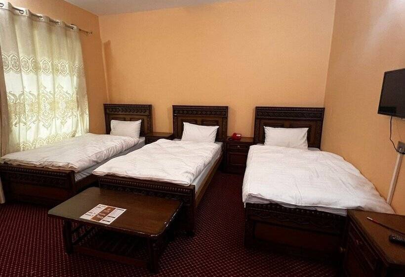 هتل Mountain Lagoon