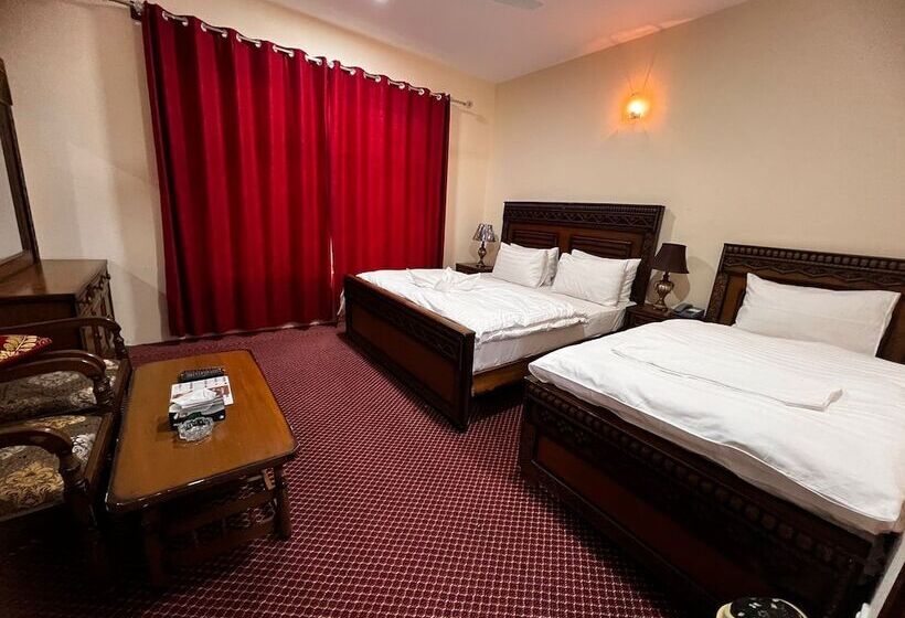 هتل Mountain Lagoon