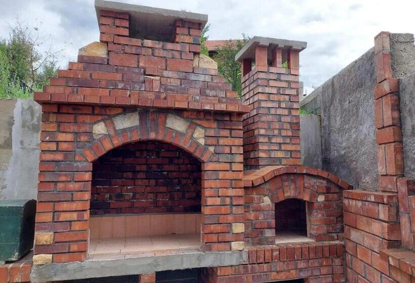 پانسیون Medina