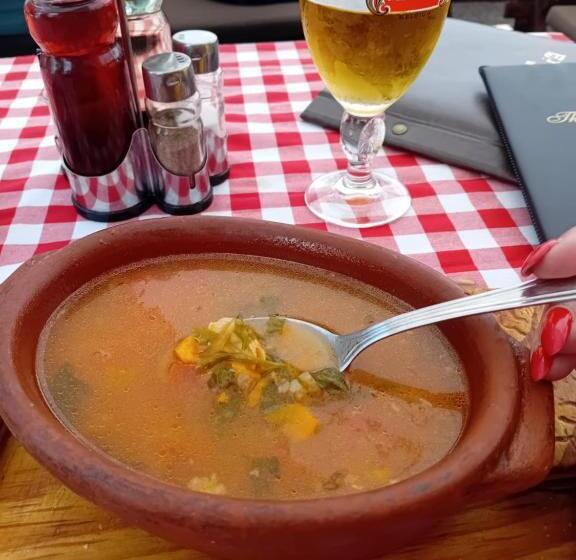 پانسیون Medina